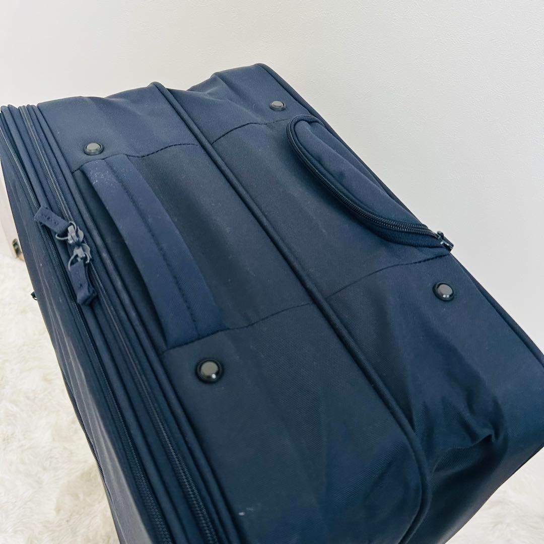 無印良品 半分の厚みで収納できるソフト キャリーケース 63L スーツケース
