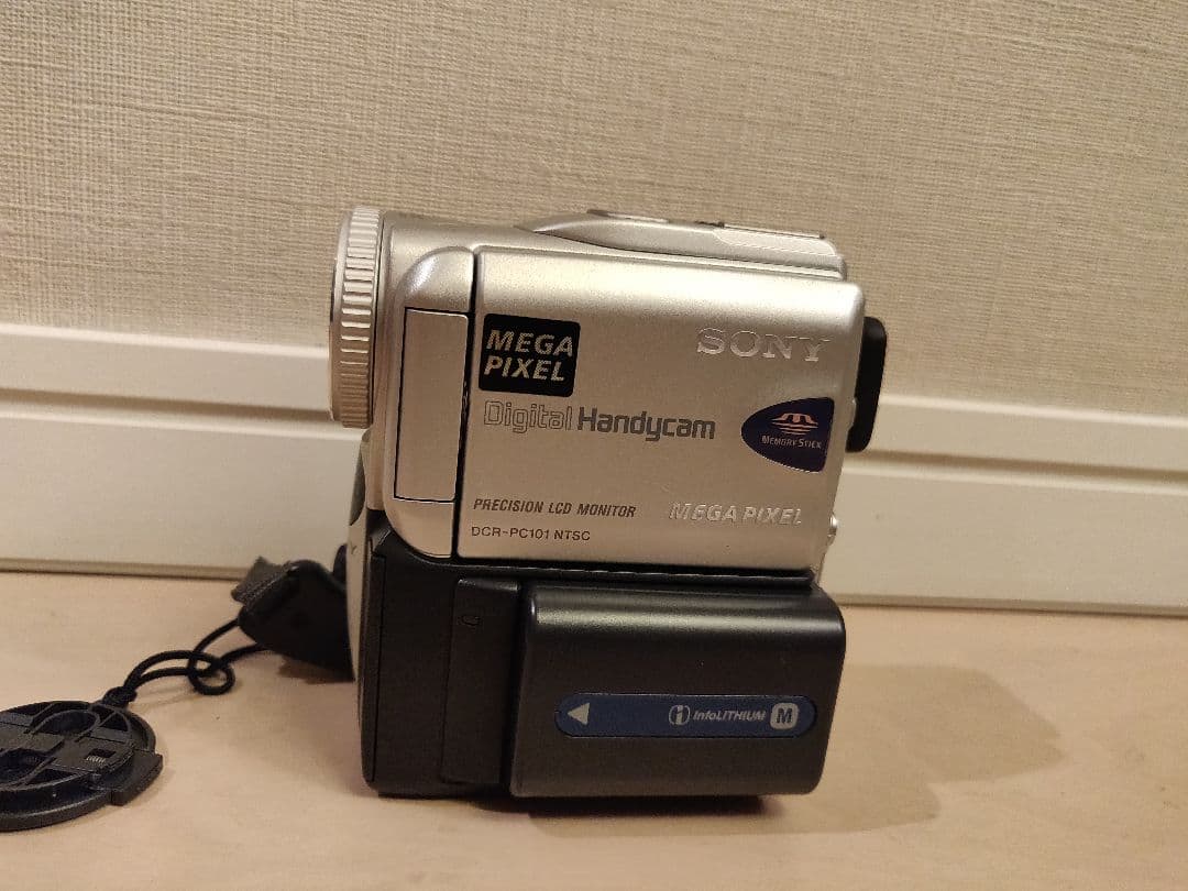 SONY DCR-PC101K　デジタルビデオカセット付き