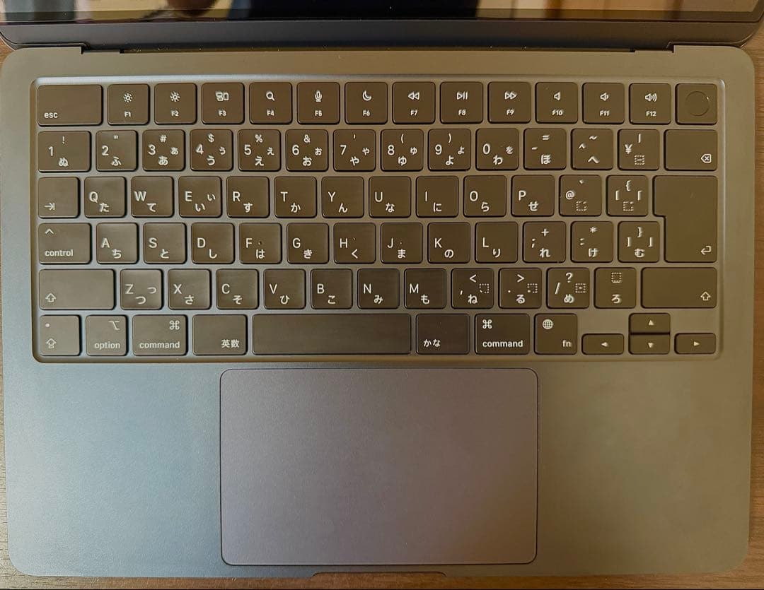 MacBook Air 2022 M2 8GB 256GB（箱入り）