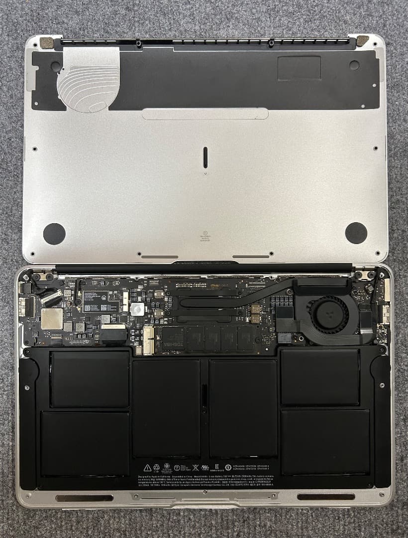 MacBook Air 2014 8Gb 256GbSSD 11インチ USキー