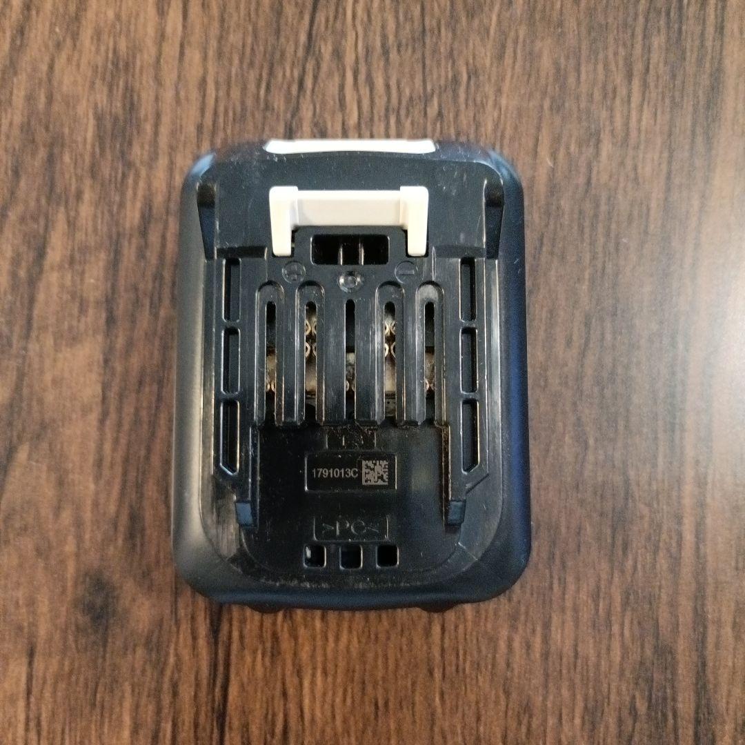 Makita マキタ 10.8V 充電式クリーナー CL107FD