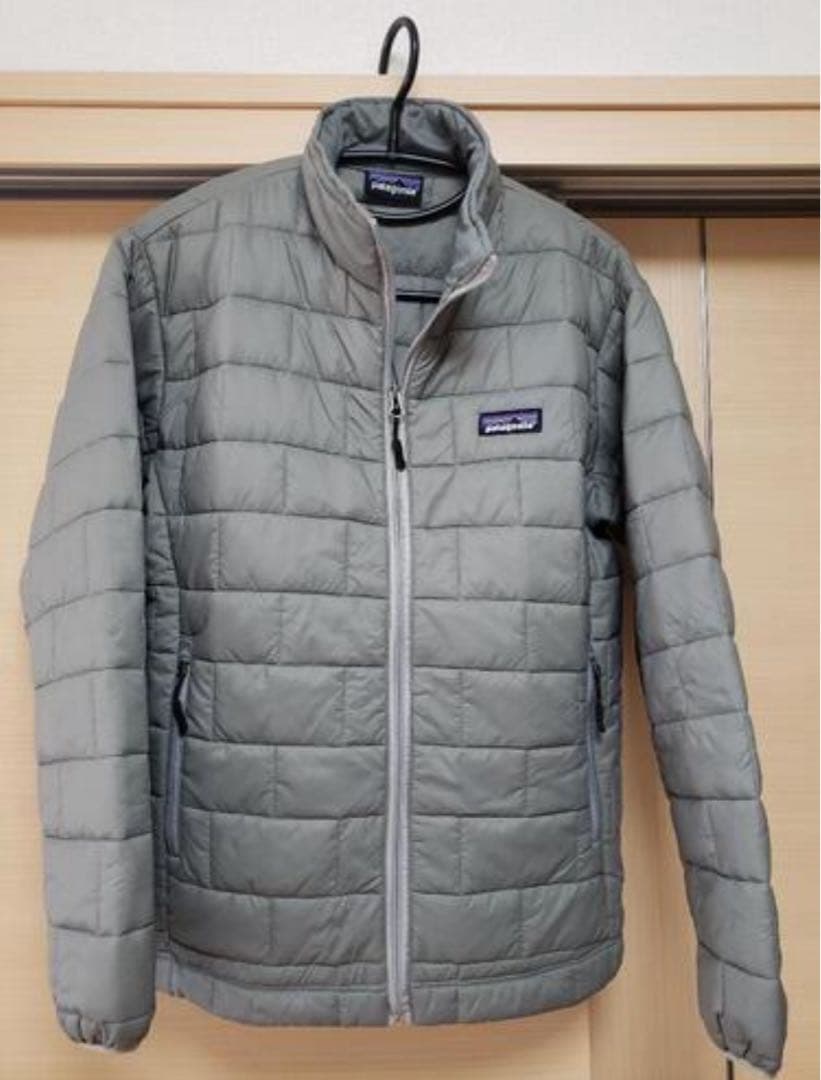 パタゴニア 中綿ジャケット グレー フルジップ 軽量 保温 アウトドア