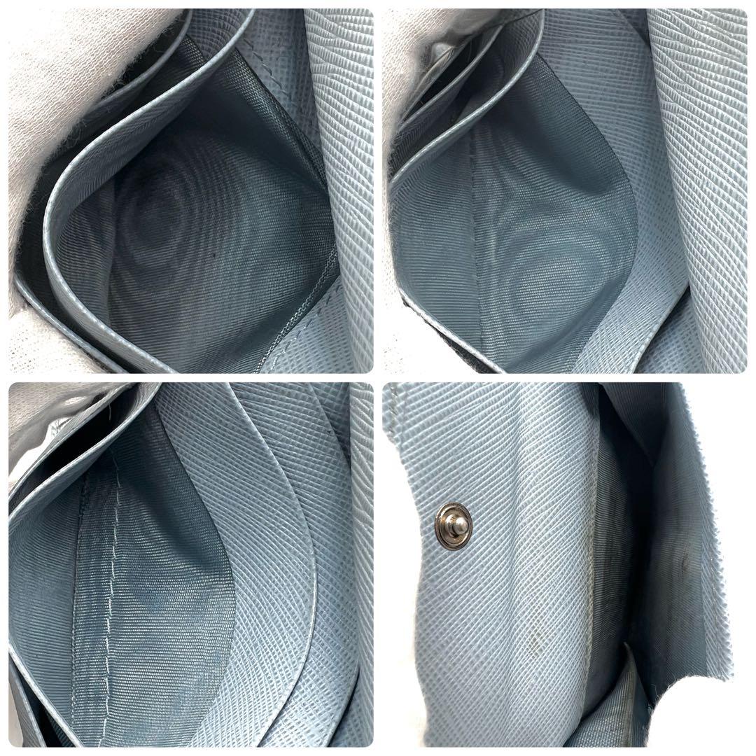 美品/現行✨プラダ 二つ折り財布 三角ロゴ レザー RFID ライトブルー 水色