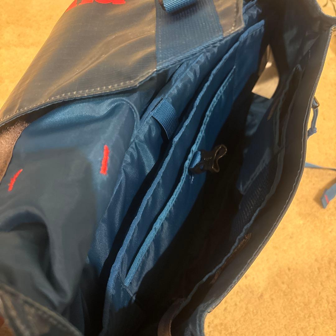 patagonia メッセンジャーバッグ ネイビー