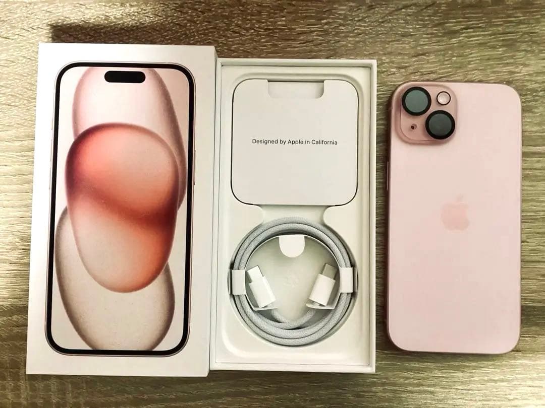 【美品】iPhone15 本体 128GB SIMフリー 箱と付属品付き