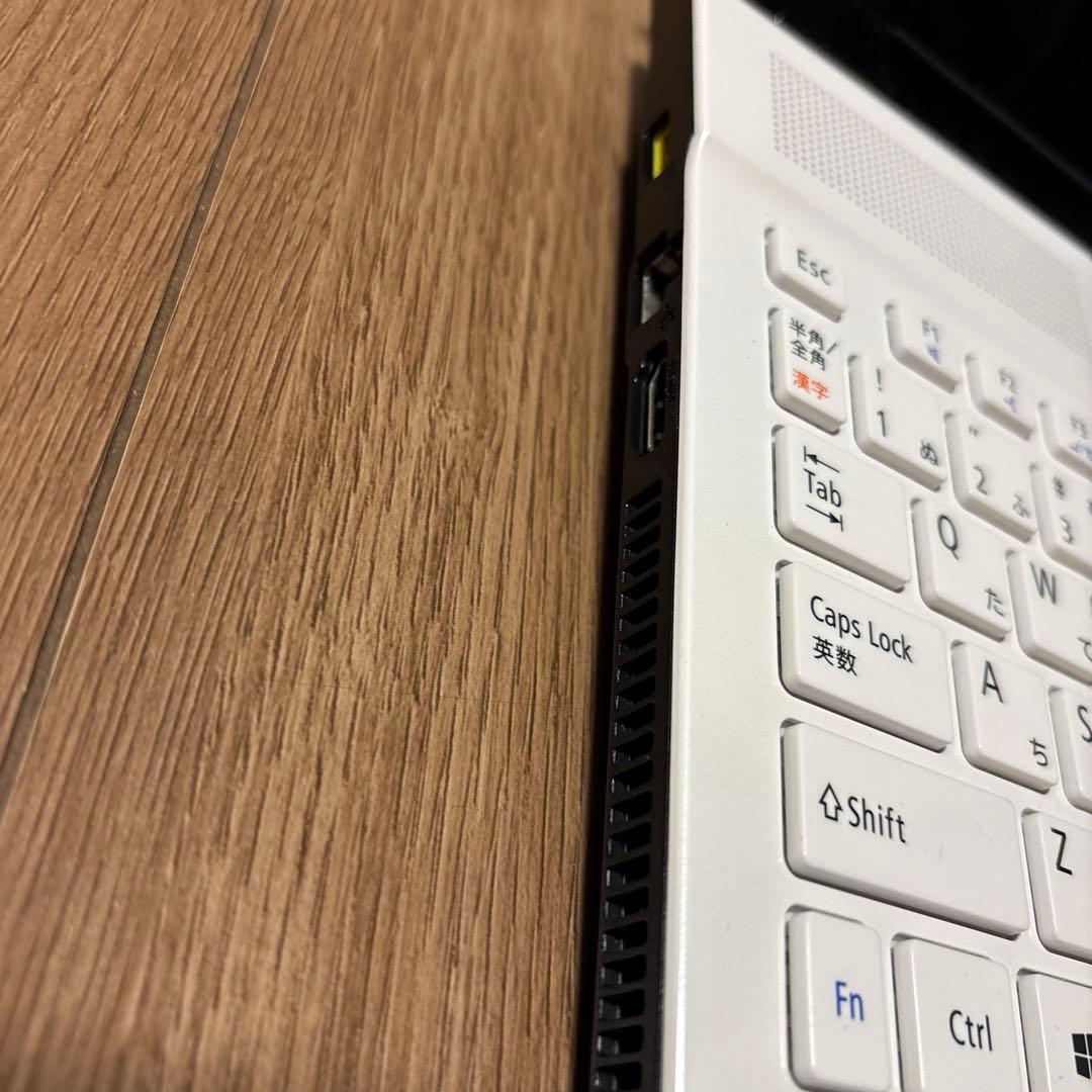 LAVIE PC-NS350GAW ノートPC