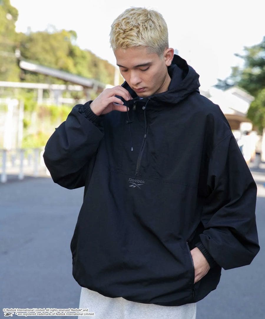 専用Reebok バックロゴ ナイロン 上下 アノラックパーカー トラックパンツ