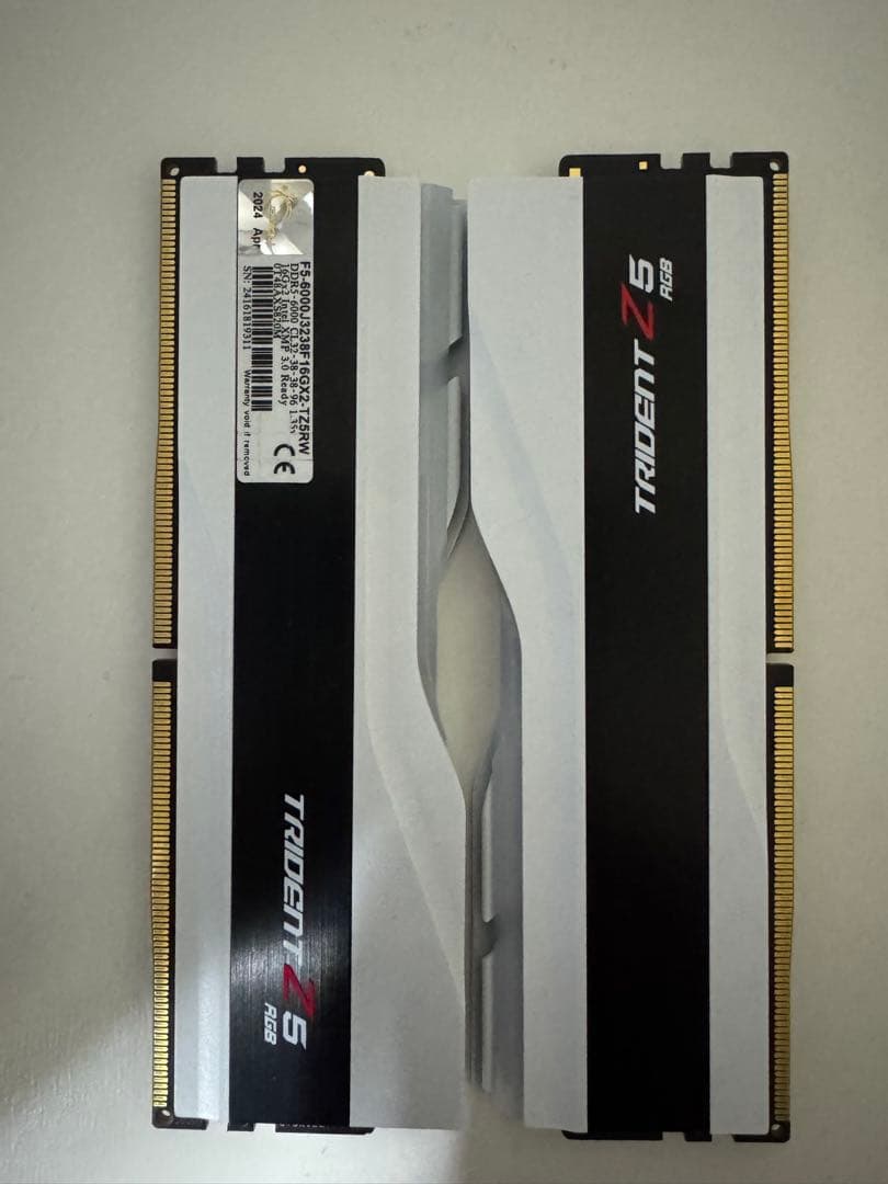 G.Skill Trident Z5 32GB DDR5 5600MHz メモリ