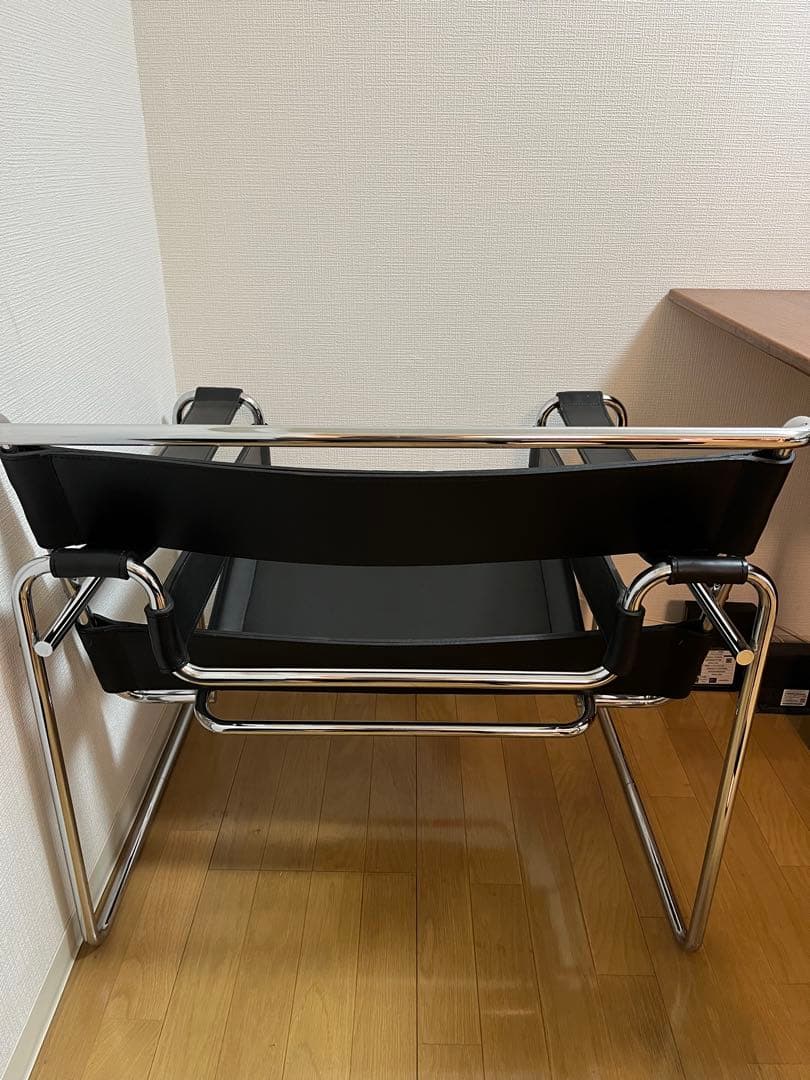 Gavina社刻印付き　ワシリーチェア