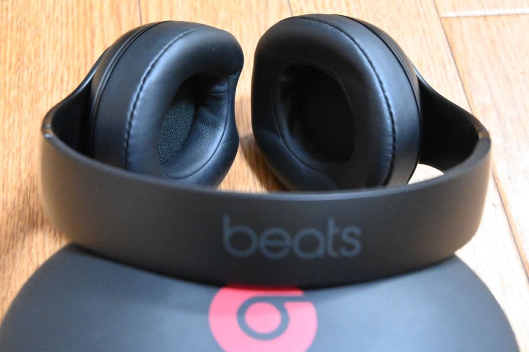 Beats ワイヤレスヘッドホン ケース付き