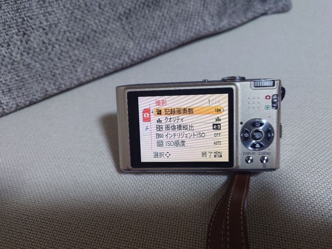 LUMIX FX35 三脚付き　ゴールド　美品　デジカメ