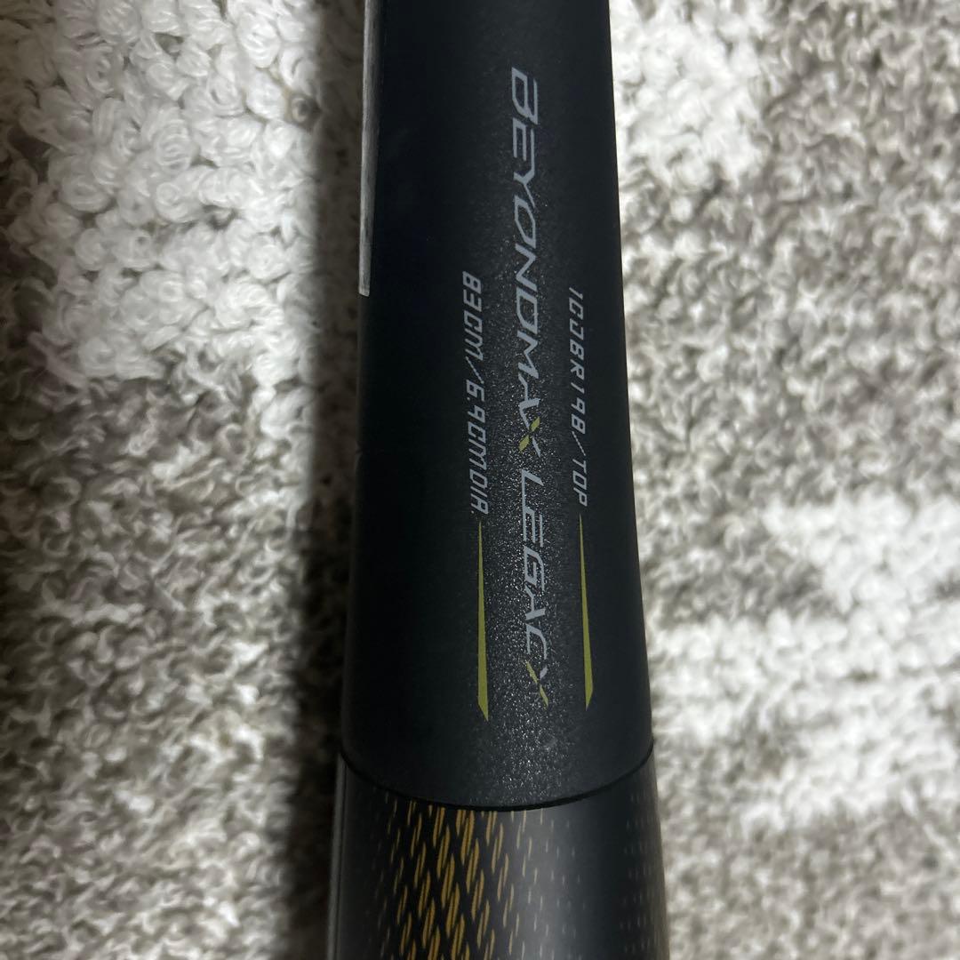バット BEYOND MAX LEGACY 83cm 710g