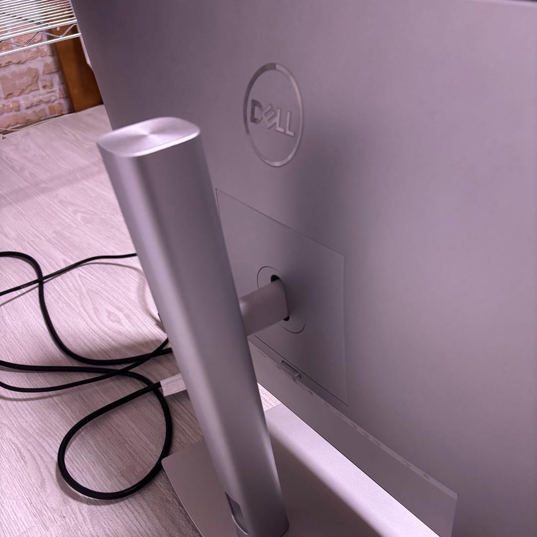 Dell Ultra Sharp 27 4Kモニター U2723QX USB-C