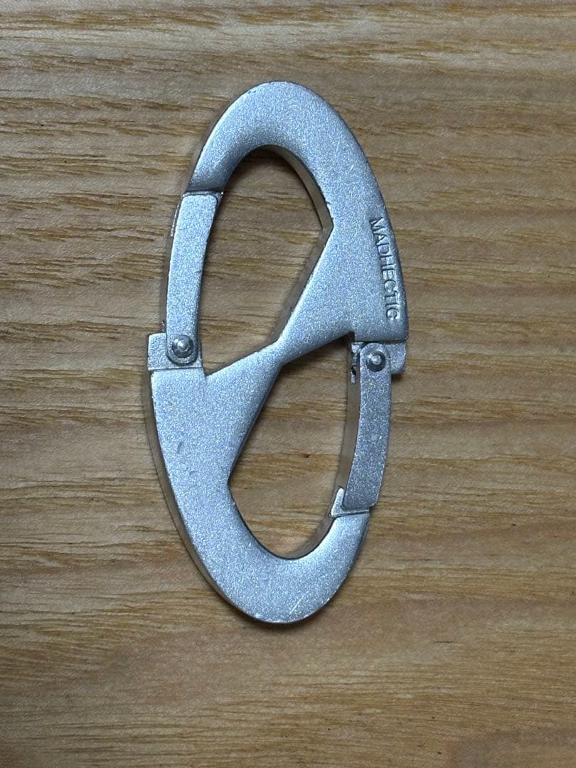 n*e様 hectic カラビナ　金　銀　黒