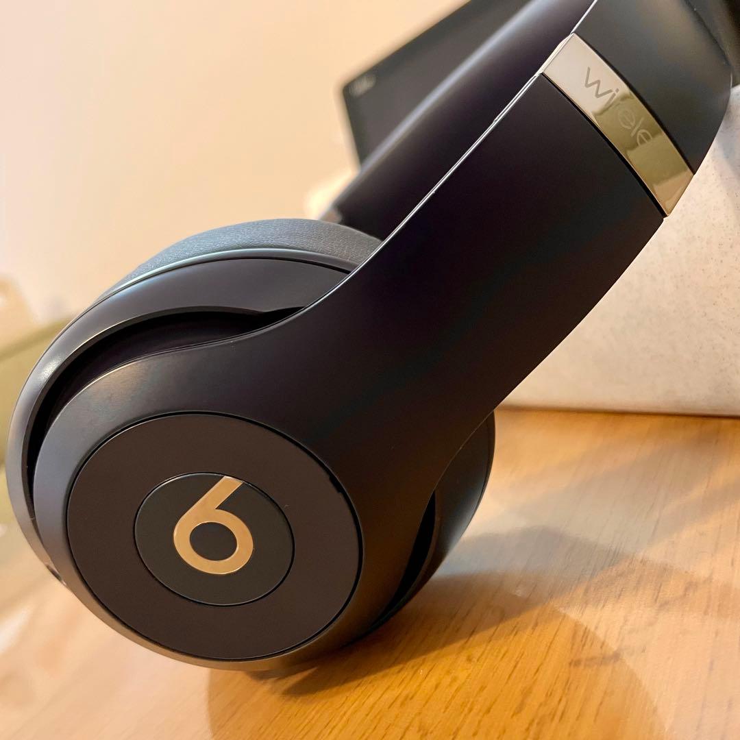 極美品！ Beats Studio3ワイヤレス ヘッドホン ネイビー