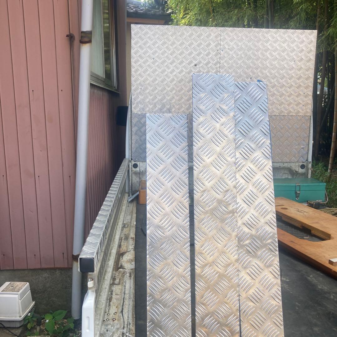 スズキスーパーキャリー用16用縞板煽り内側外側兼用