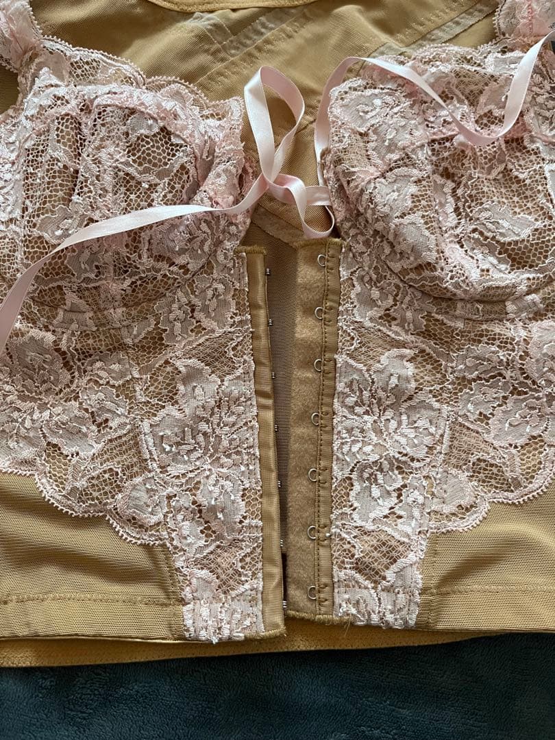 LA-LA 補正下着 ニッパービスチェ グラント イーワンズ