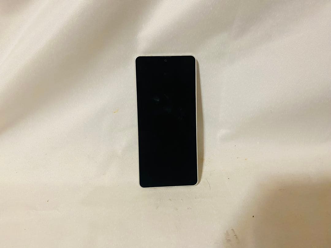 AQUOS sense6s (au版 SHG07) 手帳カバー&箱付き