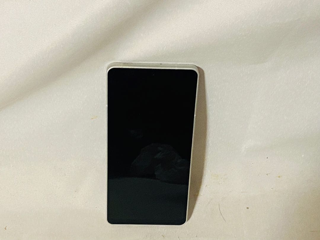 AQUOS sense6s (au版 SHG07) 手帳カバー&箱付き