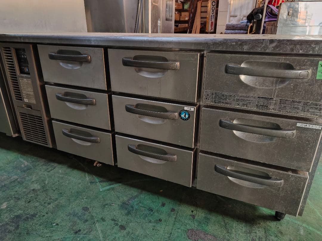 冷蔵庫　ホシザキ　引き出し