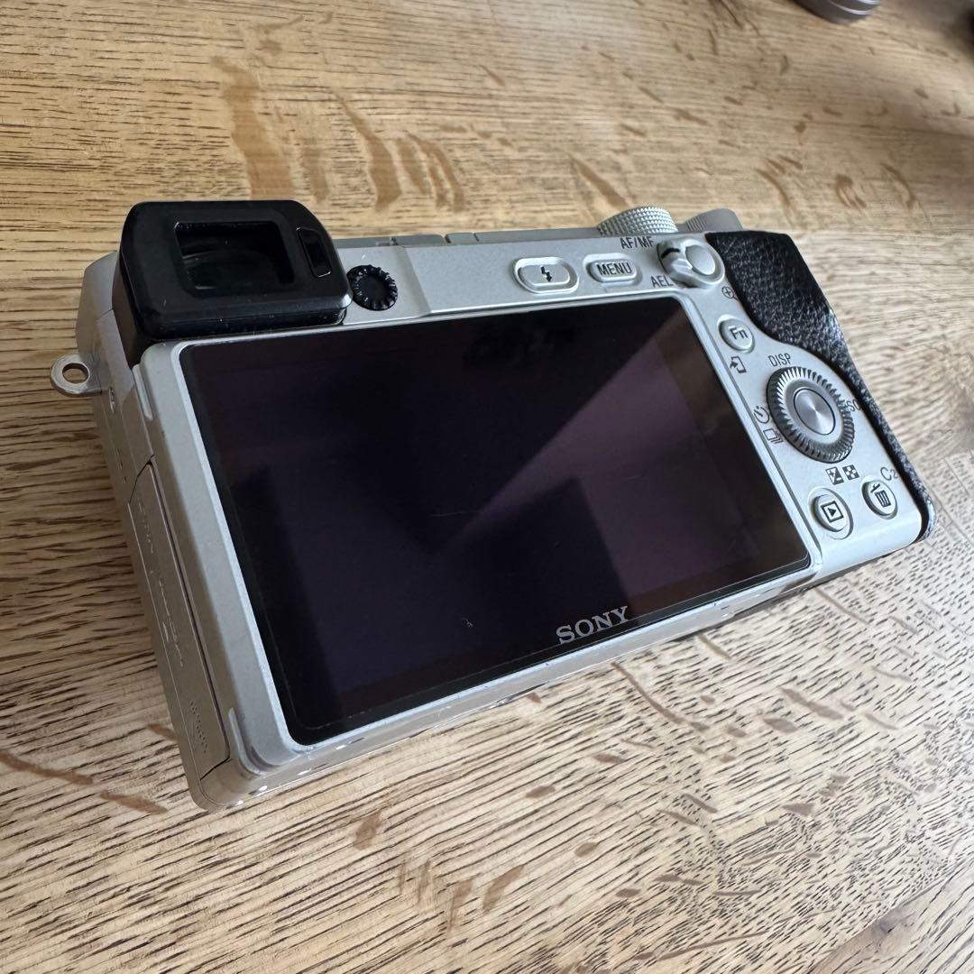 【SONY α6400】ミラーレスカメラ レンズ付き