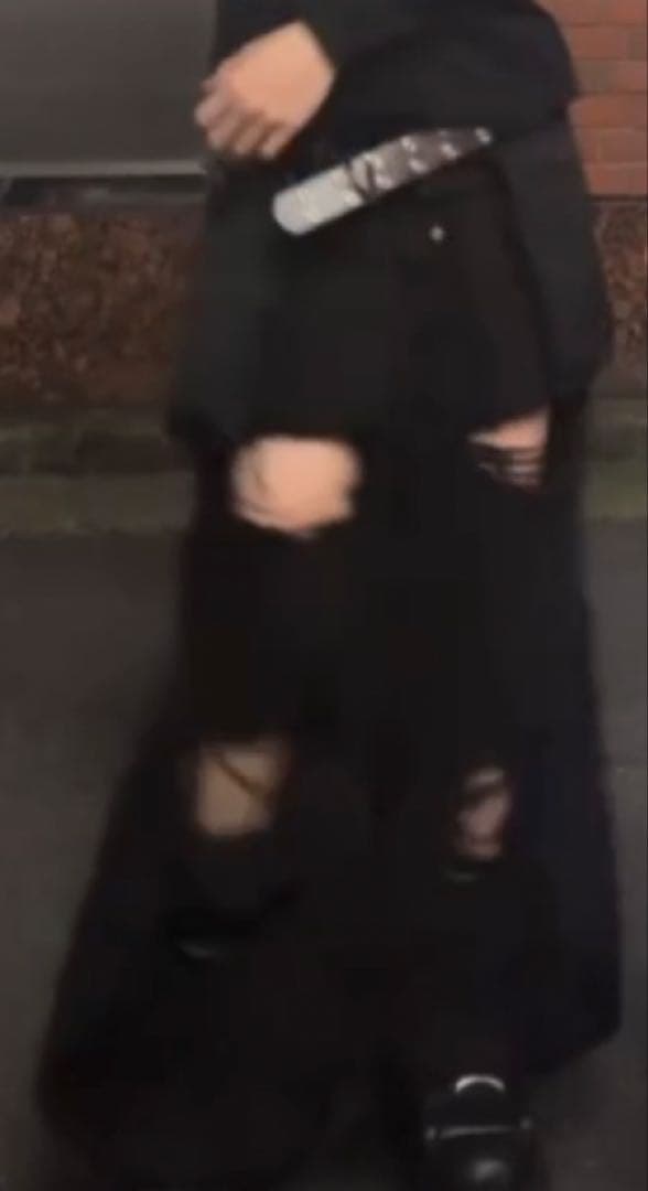 パンツ VETEMENTS DESTROYEDBAGGY JEANS 28