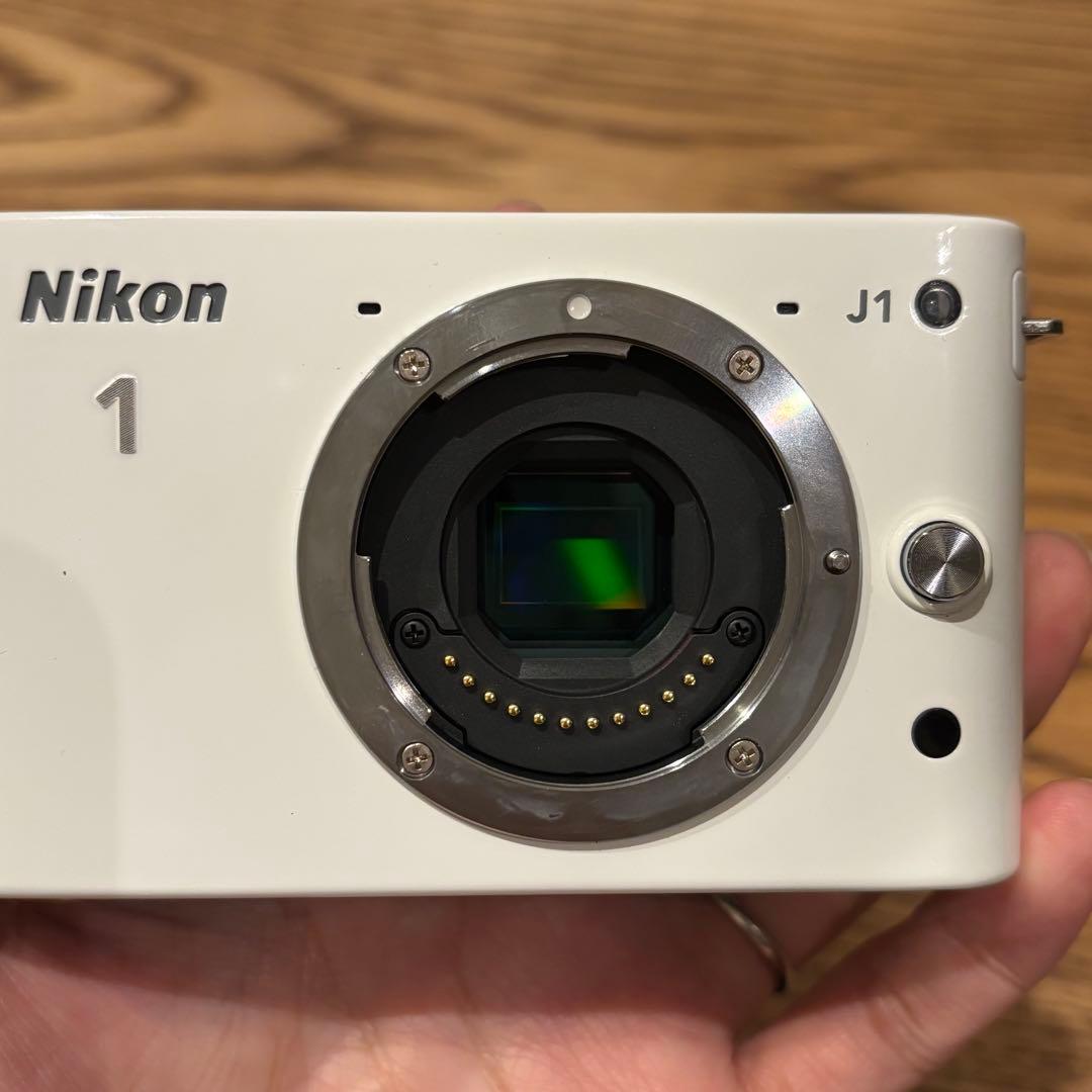 値下げ可能◎Nikon 1 J1 ホワイト