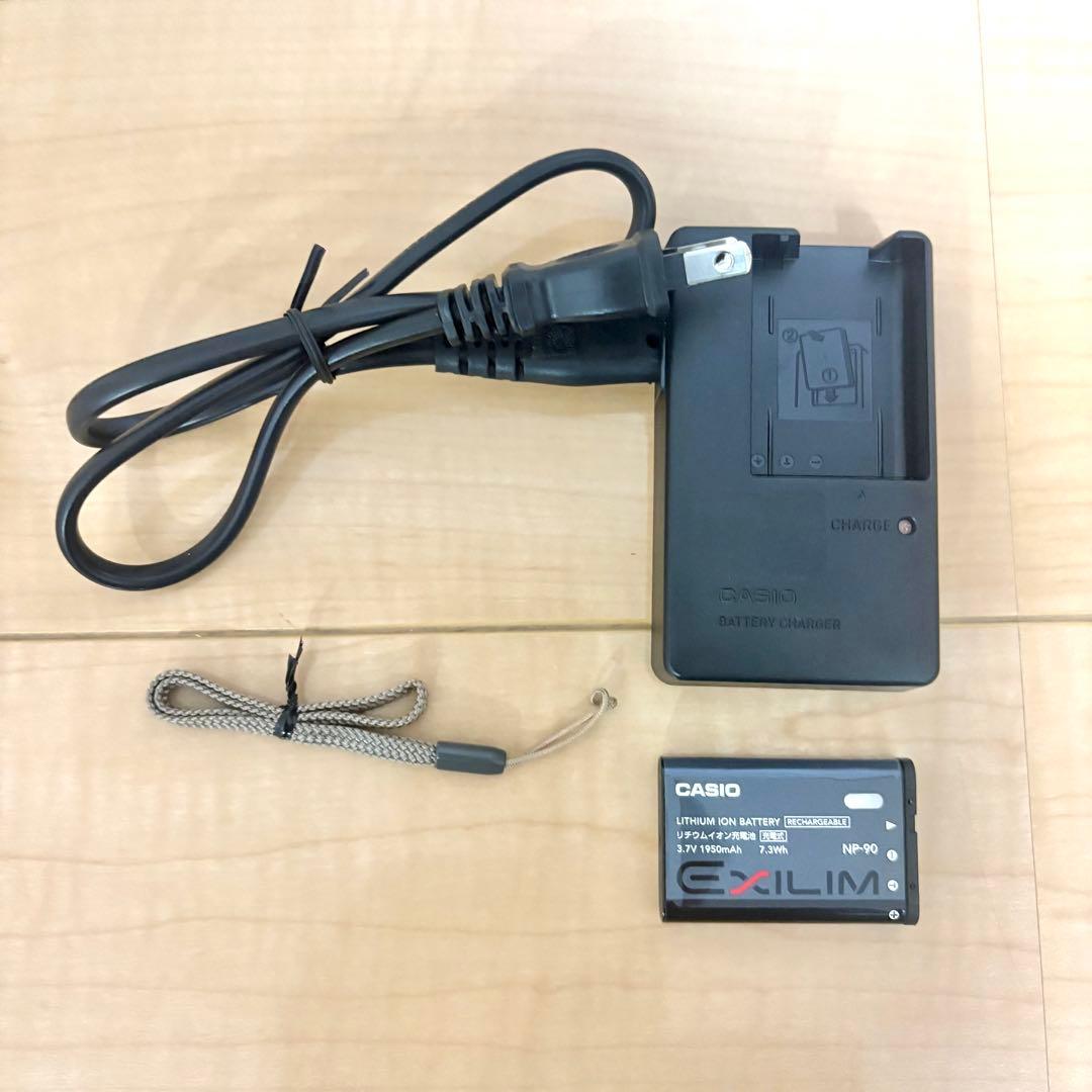 ■ 極美品 ■ カシオ CASIO EXILIM EX-H15 ピンク