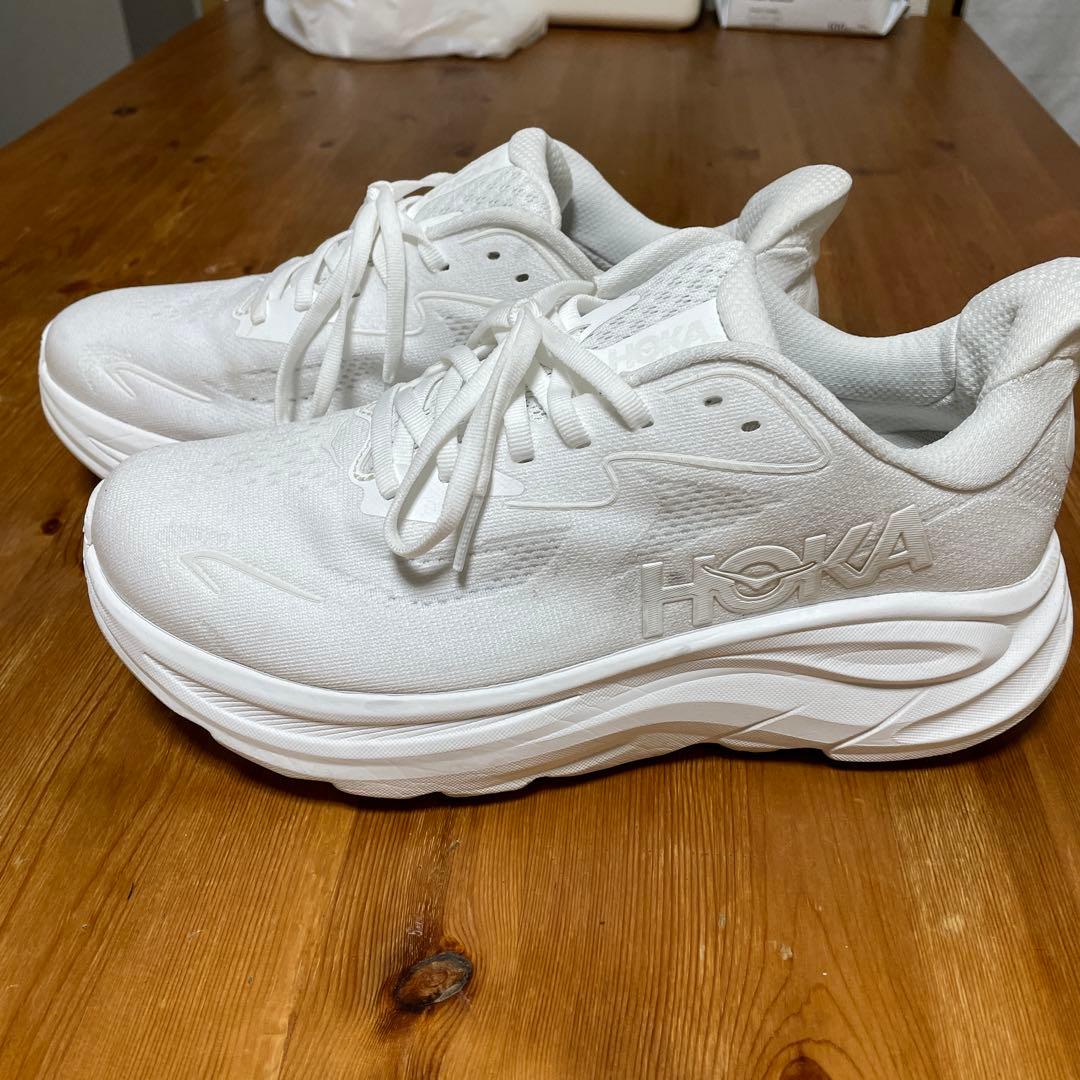 HOKA クリフトン10ホワイト スニーカー
