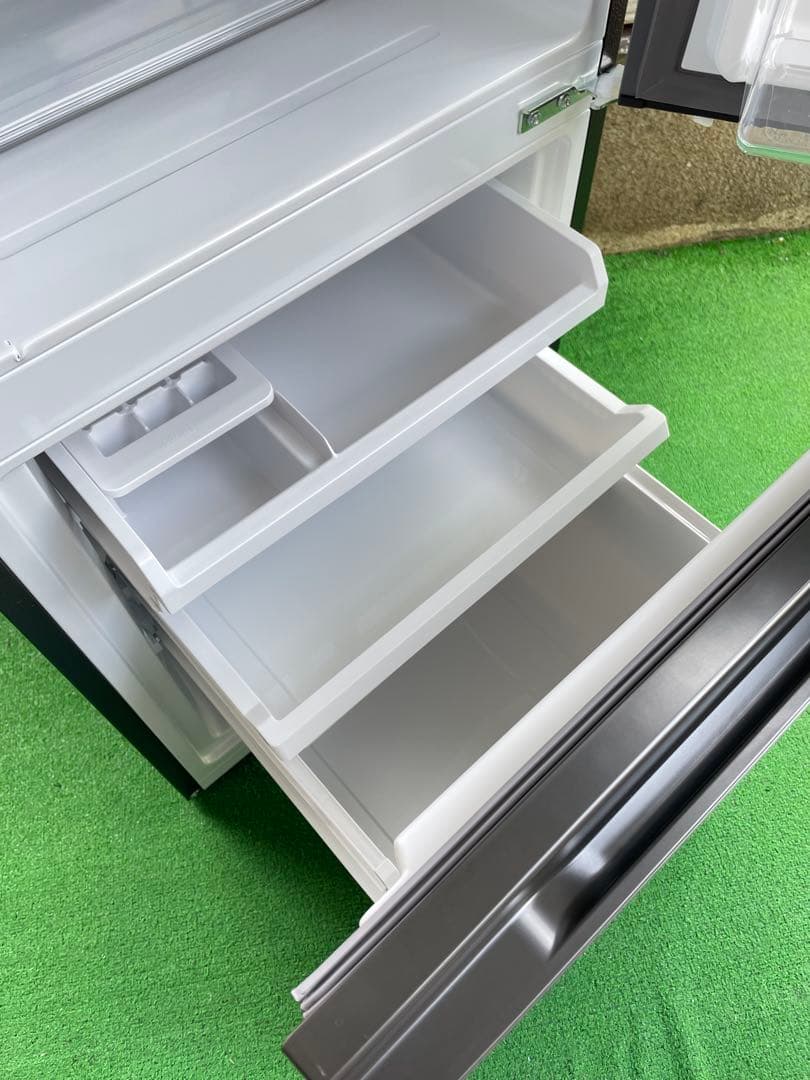 760極美品✨ アクア おしゃれダークシルバー 2ドア冷蔵庫 三段大容量冷凍室