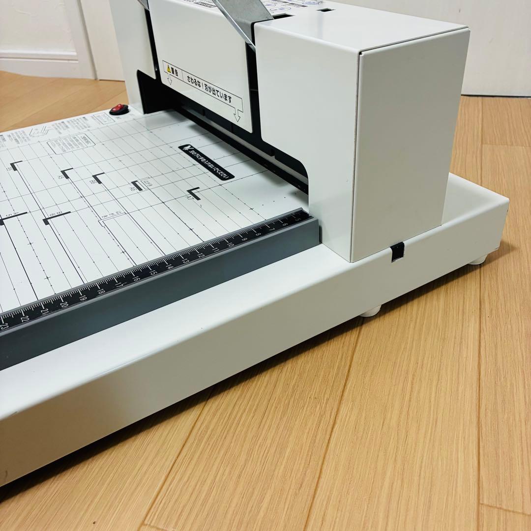 【極美品】プラス PLUS 裁断機　PK-513LN