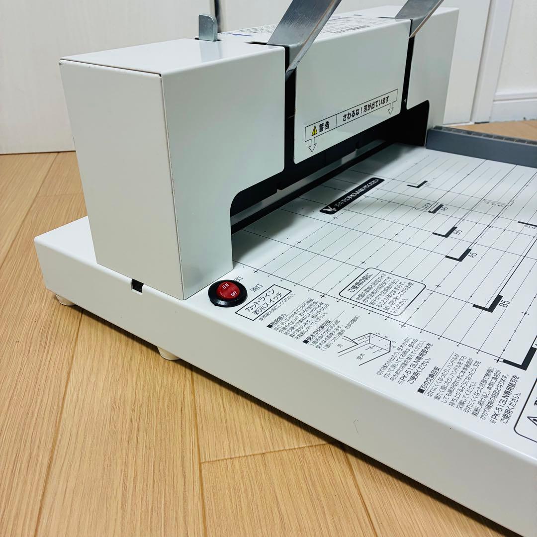 【極美品】プラス PLUS 裁断機　PK-513LN