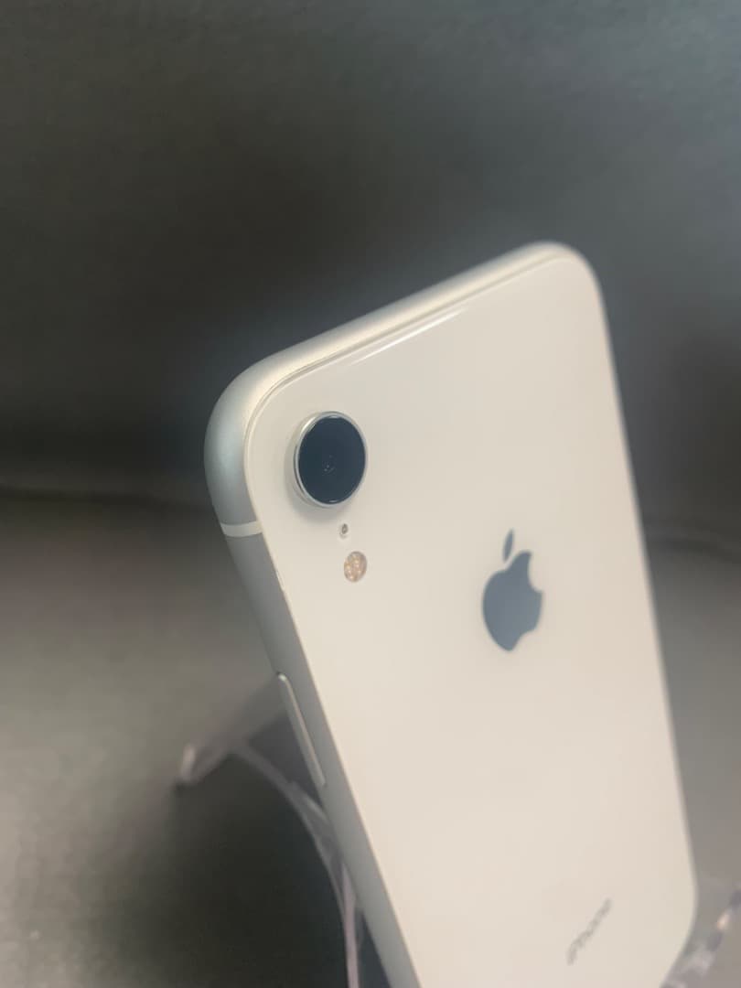 美品　国内版　SIMフリー　iPhoneXr 64GB ホワイト色