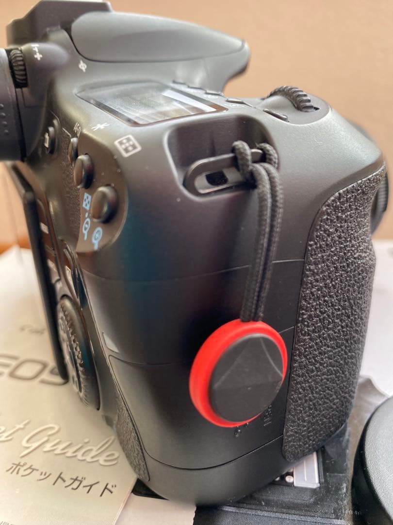 キャノン EOS 60D▪️望遠レンズ2本、標準レンズ1本　バッテリー2個付き