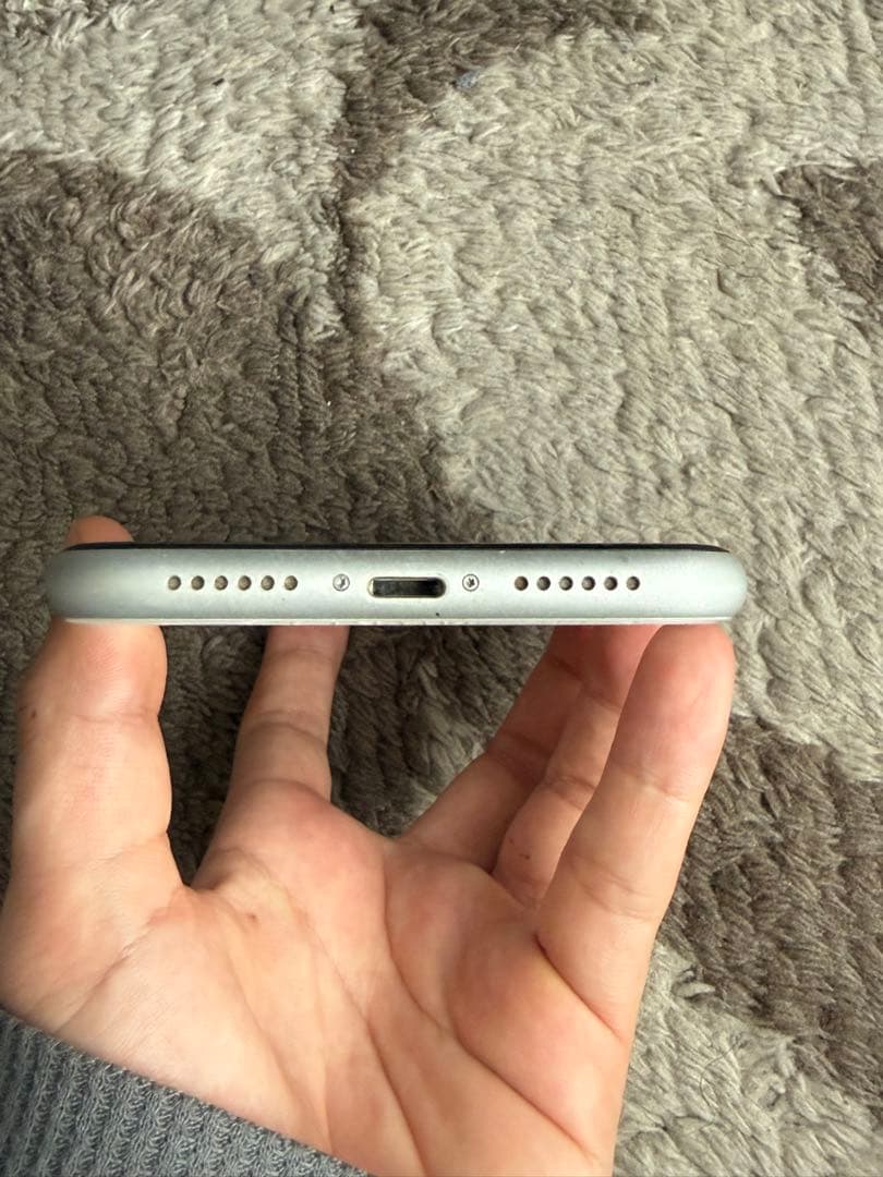 Apple iPhone XR 64GB ホワイト 本体