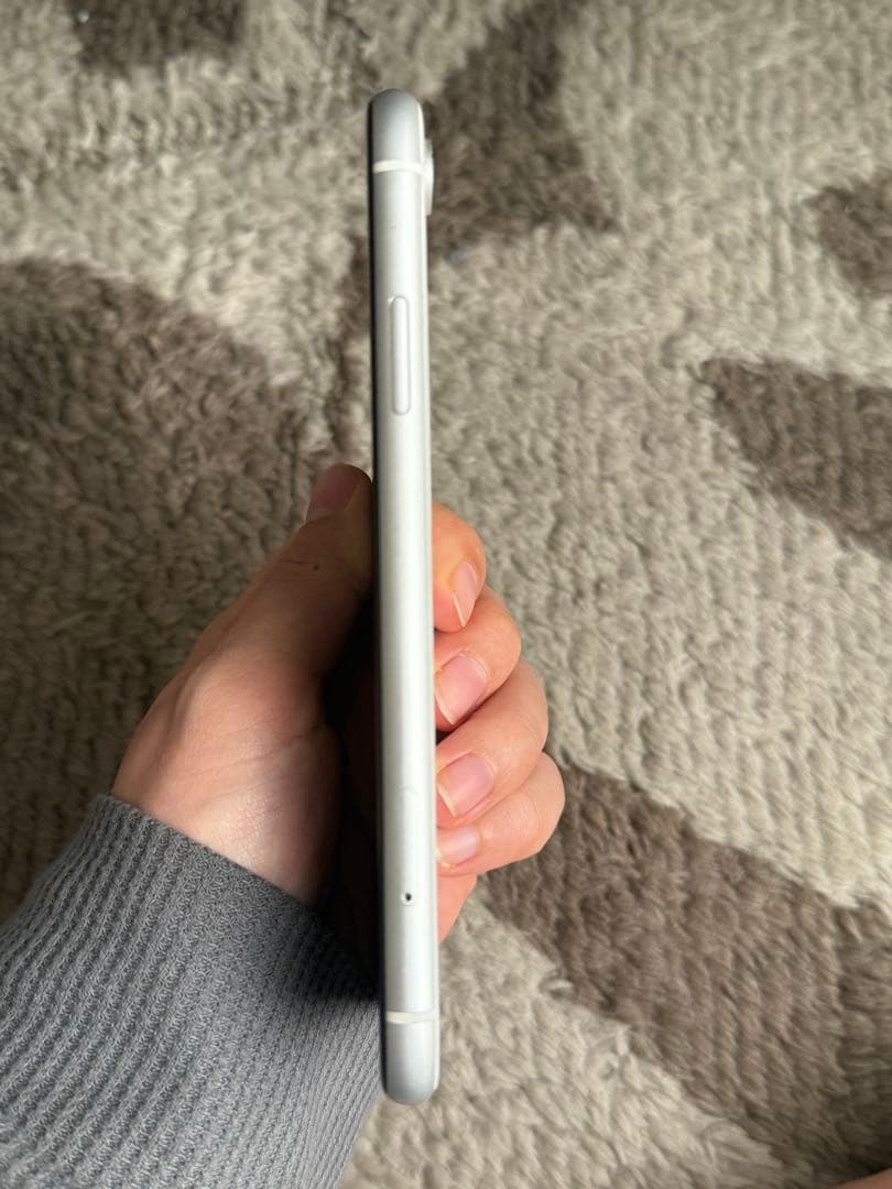 Apple iPhone XR 64GB ホワイト 本体