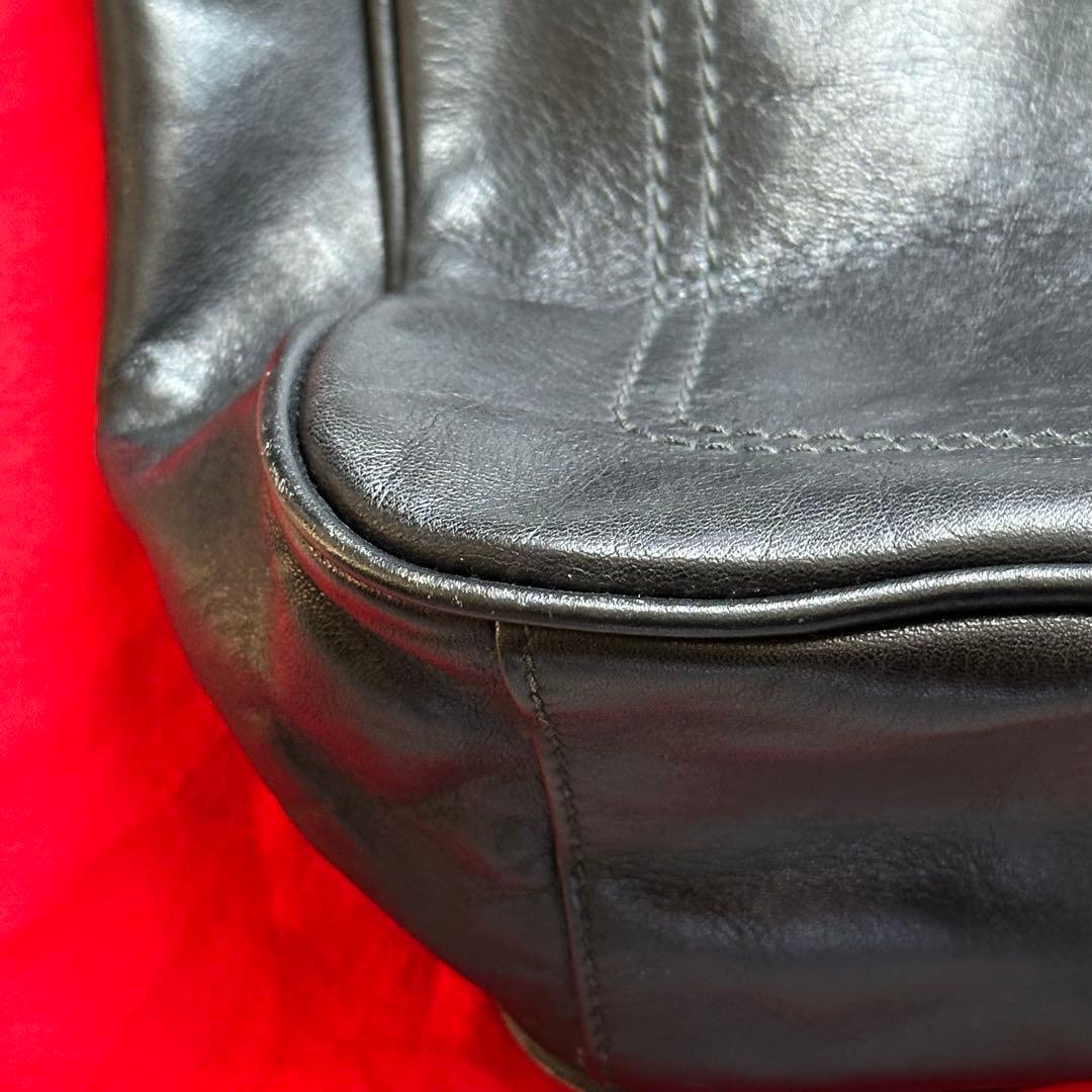 値下げしました！Bally 黒 レザー ビジネスバッグ ストライプデザイン