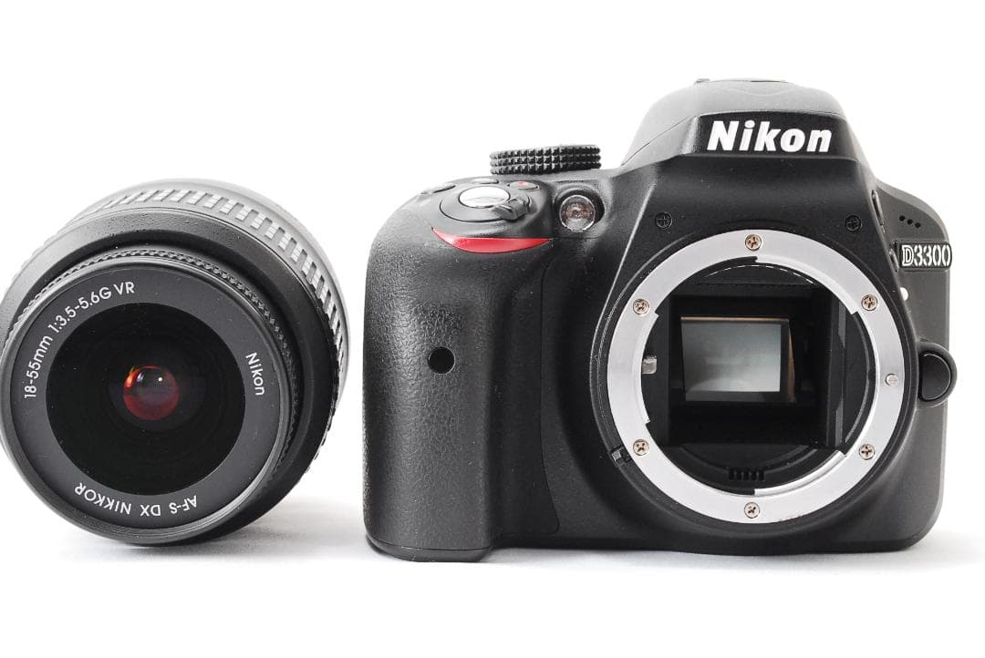 ショット数少✨美品✨Nikon D3300✨ダブルレンズ　スマホ転送　一眼レフ