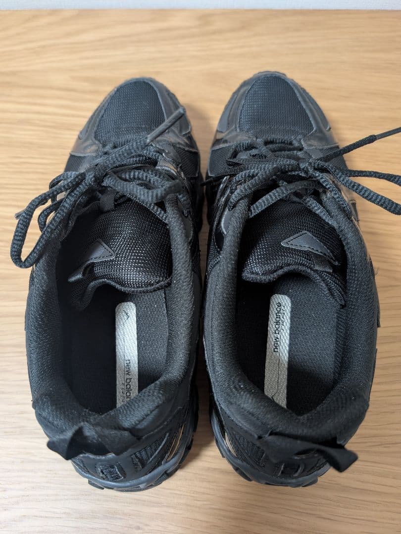 靴 New Balance ML610TU Black