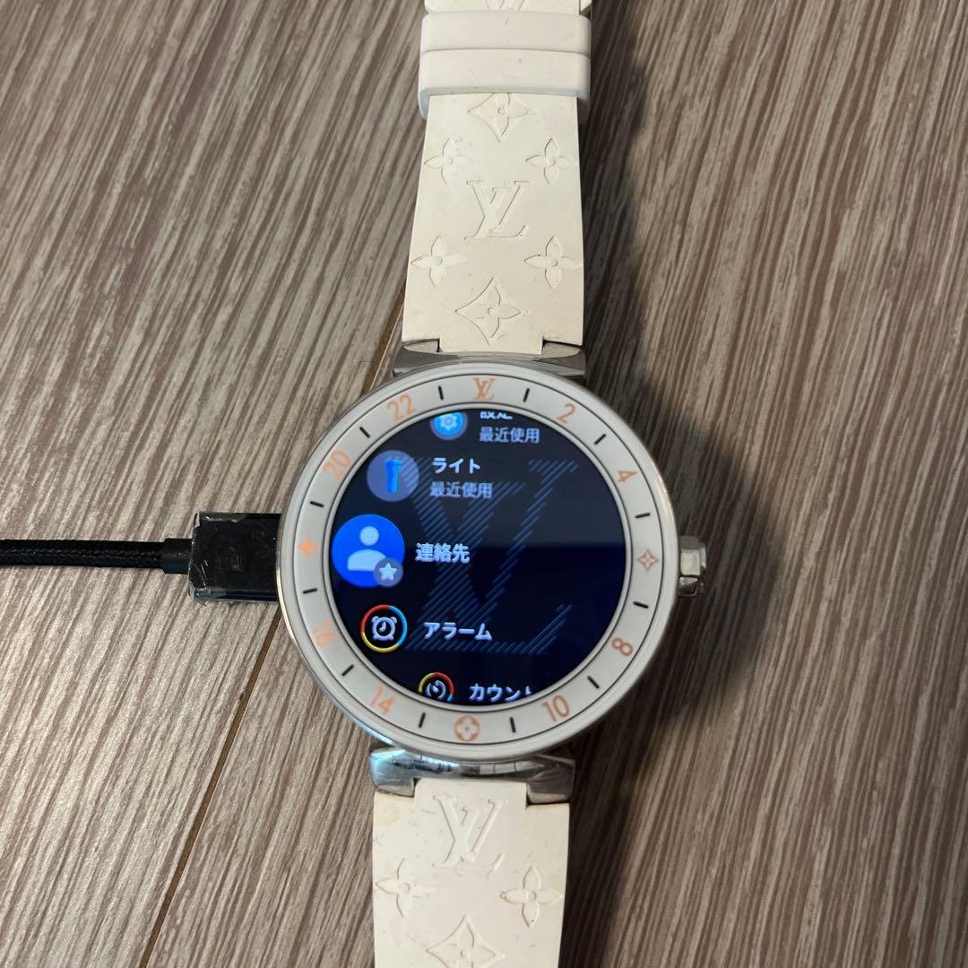 Louis Vuitton デジタル腕時計 ホワイト
