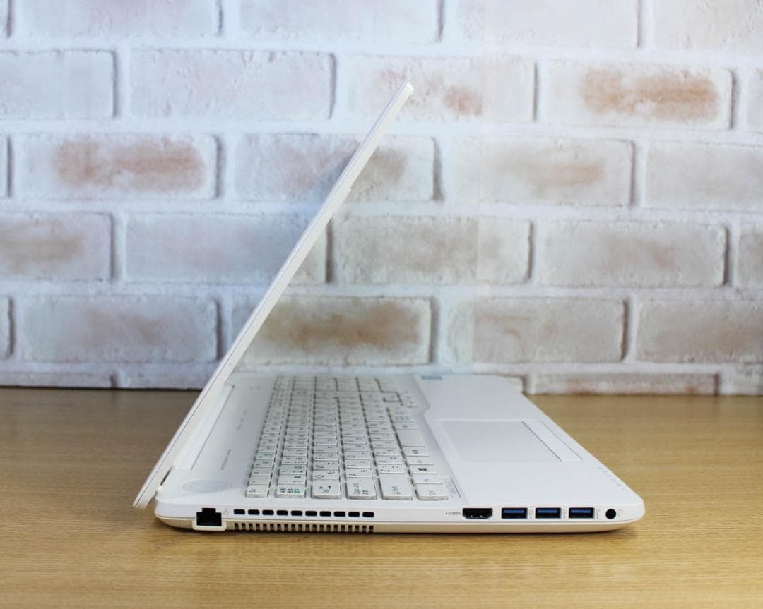 ハイスペ Core i7✨SSD オフィス付 ノートパソコン Windows11