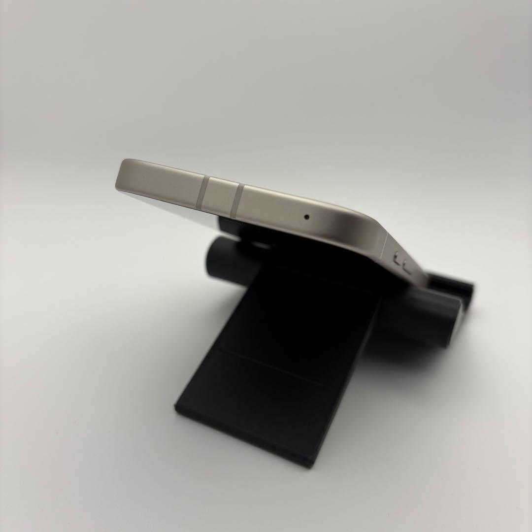 週末セール★美品 2ヶ月使用Google Pixel 9a ホワイト系SIMフリ