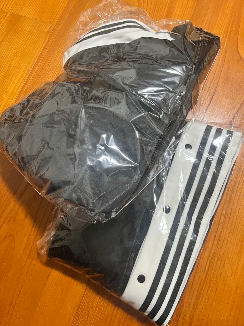 残2 Mサイズ 上下 ブラック アディダス オリジナルス ABCマート限定