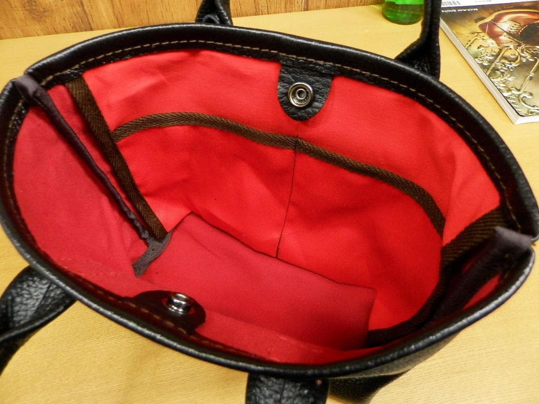 ☆XSサイズ☆黒シュリンクレザー×赤裏地のミニトートバッグ姫路レザー本革