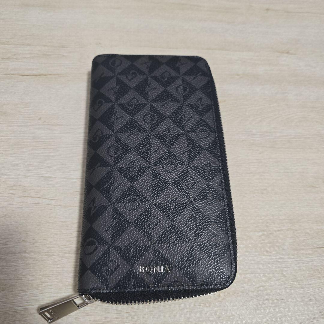 【新品・保存袋付き】BONIA ラウンドファスナー 長財布 ブラック