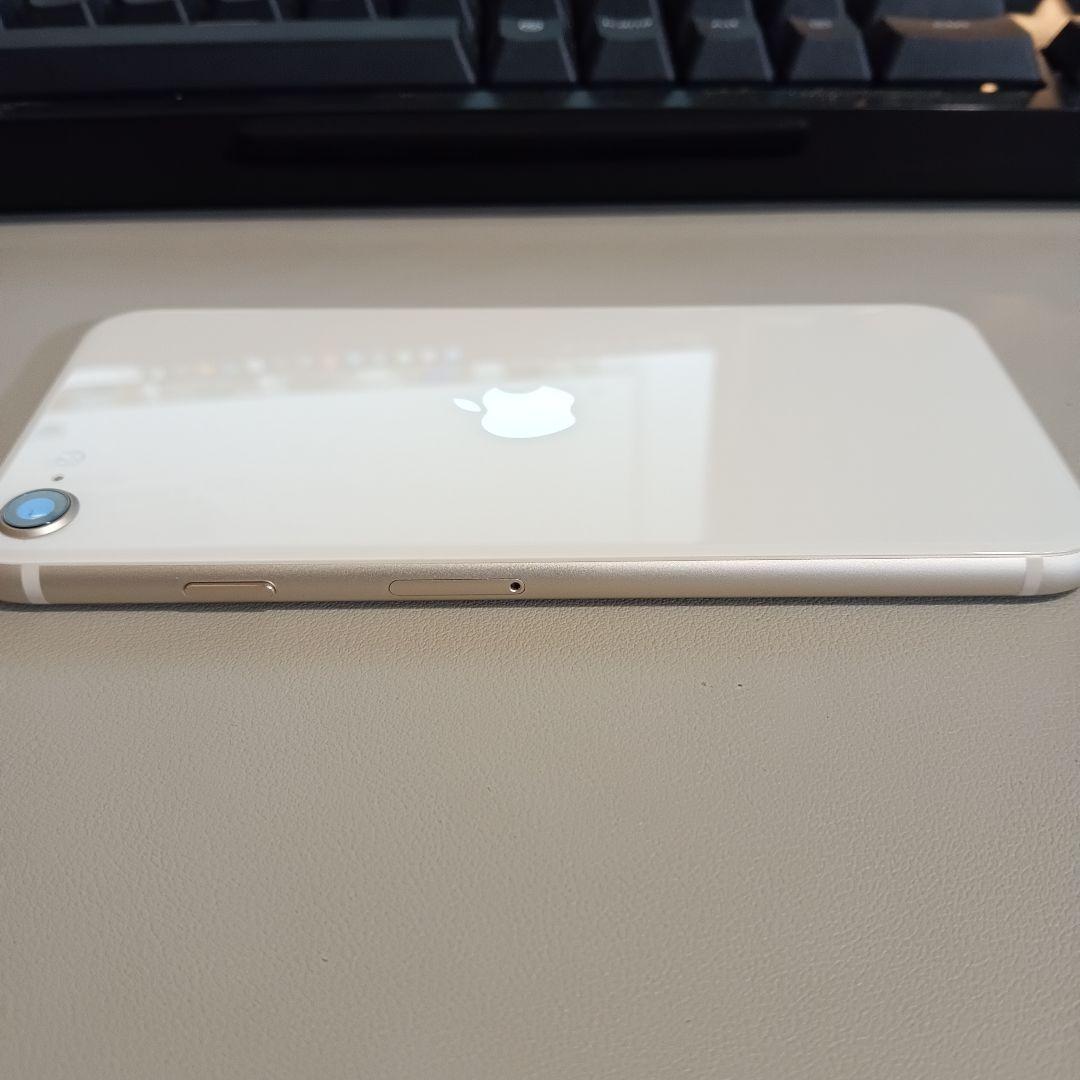 iPhone SE3 128GB SIMフリー 美品