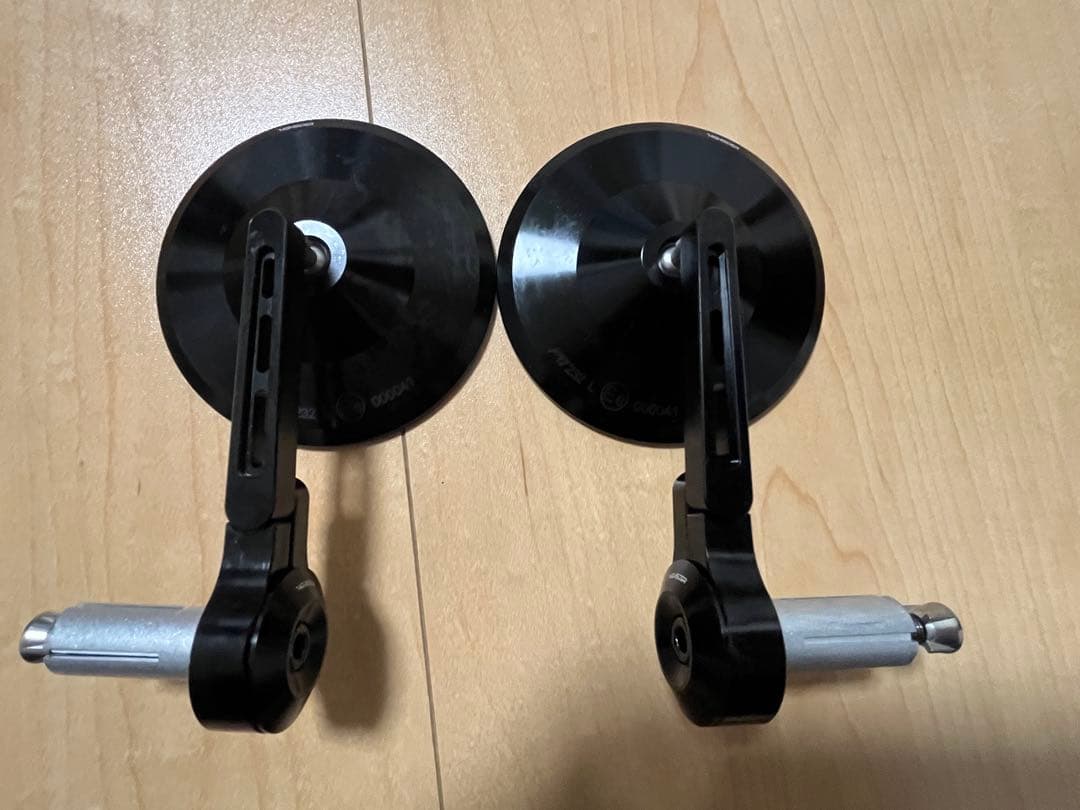 Tデイトナ　バーエンドミラー　モンタナ 2 2本+汎用アダプター付