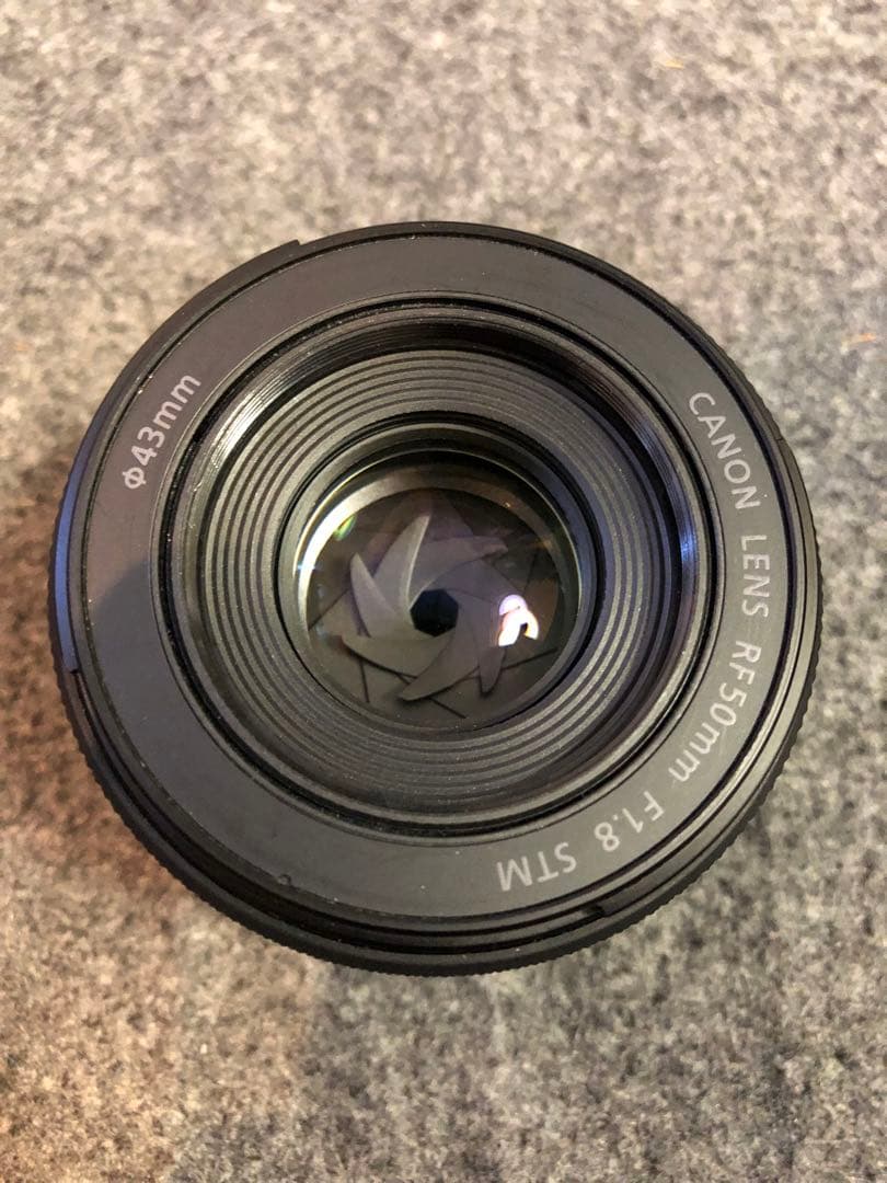 Canon RF 50mm F1.8 STM レンズ