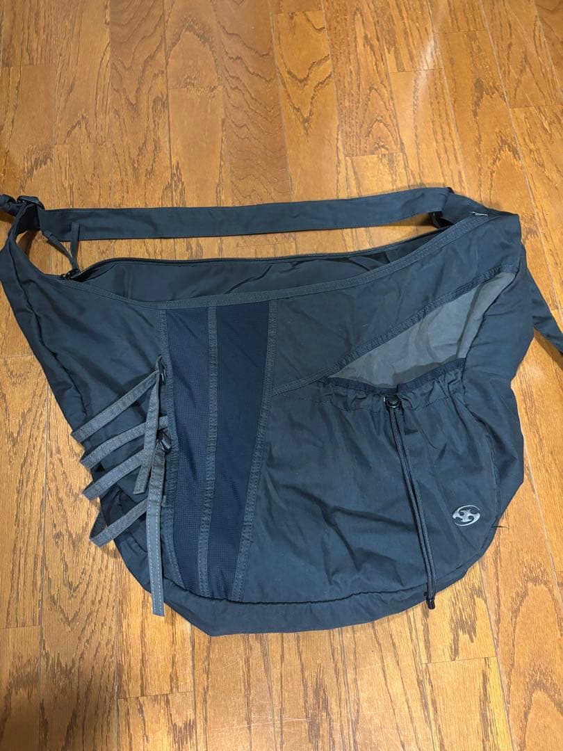 SANSANGEAR ブラックメッセンジャーバッグ　値下げ可能