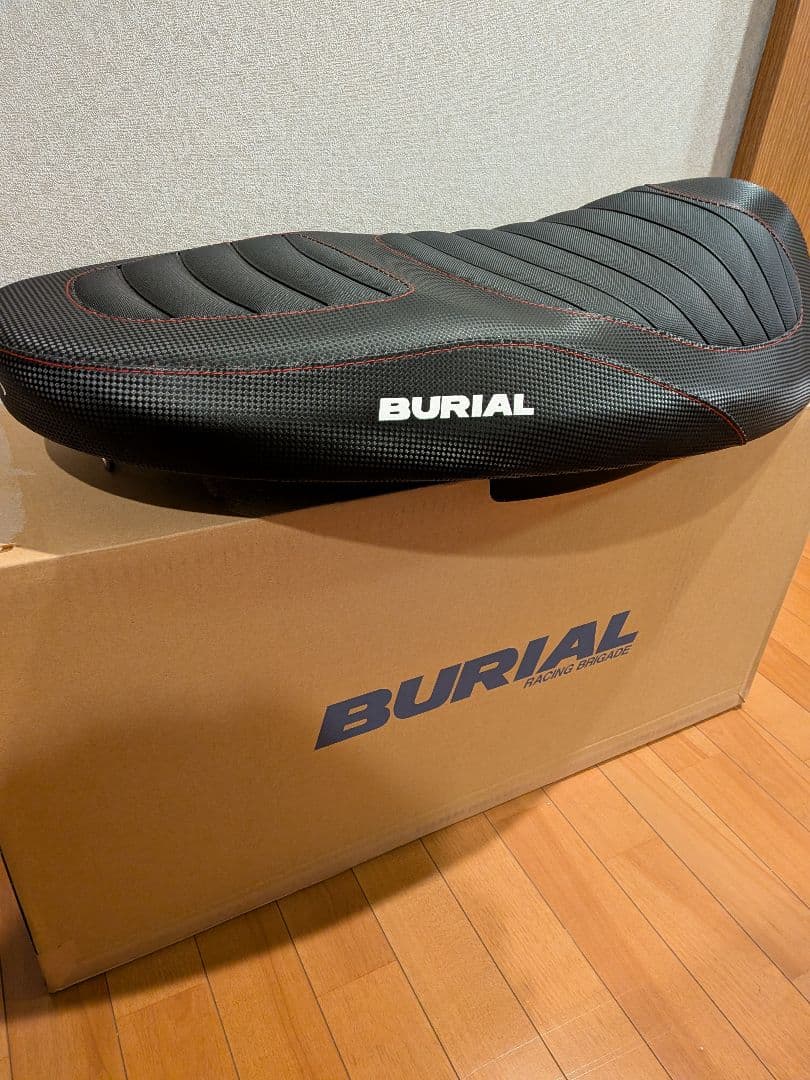 BURIALシグナスX3型シート